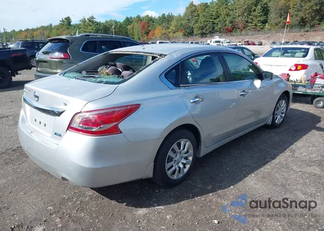 2013 Nissan Altima 2.5 S z USA, uszkodzony, nr VIN 1N4AL3AP8DC125895